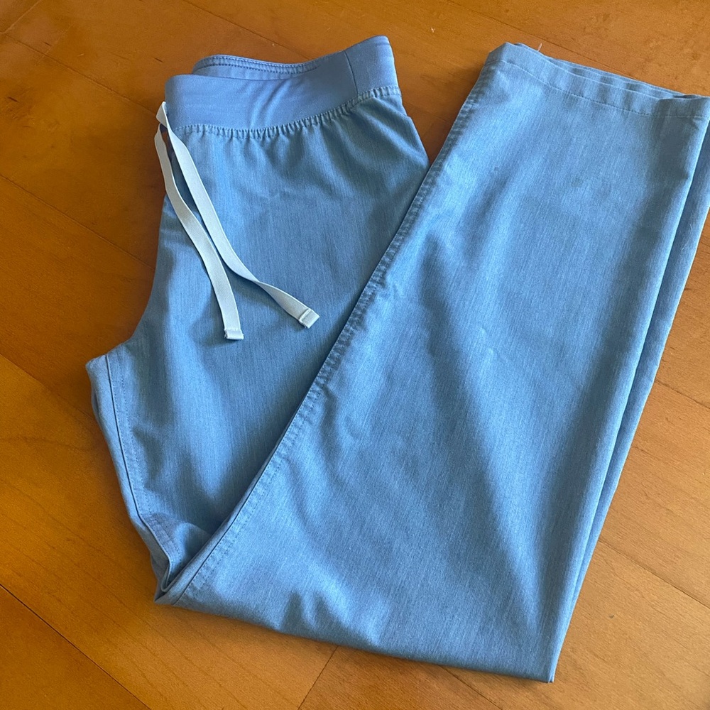 FIGS Livingston pants sz S Light Denim